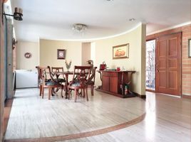 4 Habitación Villa en venta en Medellín, Antioquia, Medellín