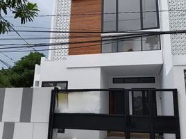 4 Bedroom House for sale in East Jawa, Kenjeran, Surabaya, East Jawa