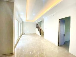 3 Habitación Villa en venta en Lakarsantri, East Jawa, Lakarsantri
