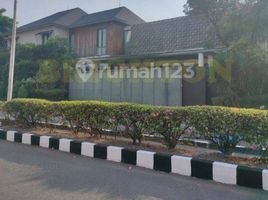 8 Bedroom House for sale in Dukuhpakis, Surabaya, Dukuhpakis