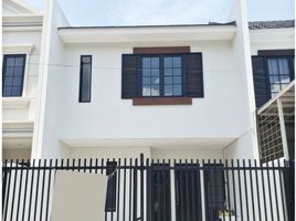 4 Bedroom Villa for sale in Kenjeran, Surabaya, Kenjeran