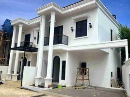 3 Bedroom House for sale in Duren Sawit, Jakarta Timur, Duren Sawit