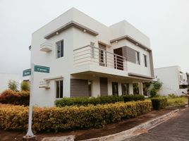 4 Bedroom House for sale at WEST WING RESIDENCES AT ETON CITY, Santa Rosa City