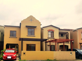 4 Bedroom House for sale in Guayas, Daule, Daule, Guayas