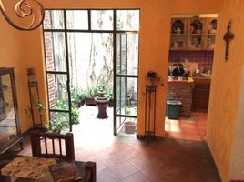 알바로 오레곤, 멕시코 시티PropertyTypeNameBedroom, 알바로 오레곤
