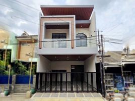 4 Bedroom House for sale in East Jawa, Mulyorejo, Surabaya, East Jawa