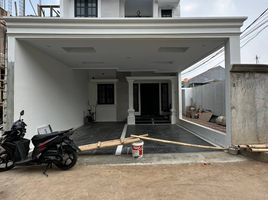 4 Bedroom House for sale in Pasar Rebo, Jakarta Timur, Pasar Rebo