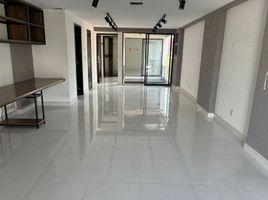 60 m2 Office for rent in Miguel Hidalgo, Mexico City, Miguel Hidalgo