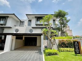 5 Kamar Vila for sale in Lakarsantri, East Jawa, Lakarsantri, Surabaya, East Jawa, Indonesia