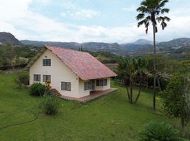 3 Bedroom Villa for sale in Santa Isabel Chaguarurco, Santa Isabel, Santa Isabel Chaguarurco