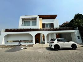 5 Bedroom House for sale in Jambangan, East Jawa, Jambangan