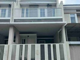 3 Bedroom House for sale in Surabaya, East Jawa, Tenggilis Mejoyo, Surabaya