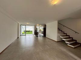 3 Habitación Casa en venta en Tumbaco, Pichincha, Tumbaco