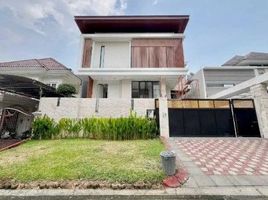 6 Kamar Rumah for sale in Lakarsantri, Surabaya, Lakarsantri