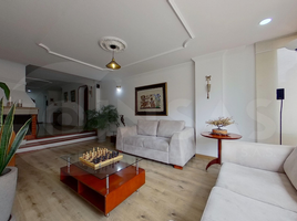 3 Bedroom Apartment for sale in Bogota, Cundinamarca, Bogota