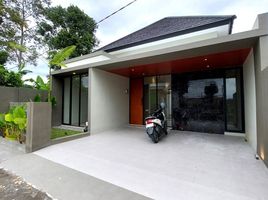 3 Kamar Vila for sale in Ngemplak, Sleman, Ngemplak