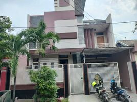 4 Bedroom House for sale in Taman, Sidoarjo, Taman