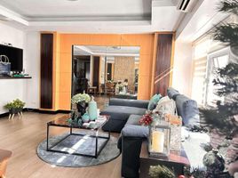 2 Bedroom Apartment for sale in Uptown Mall - Uptown Bonifacio, Makati City, Makati City