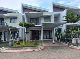 4 Bedroom Villa for sale in 23 Paskal Shopping Center, Andir, Cidadap