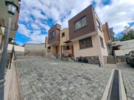 3 Bedroom House for sale in Conocoto, Pichincha, Conocoto
