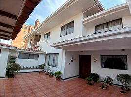 4 Bedroom Villa for sale in Calderón Park, Cuenca, Cuenca, Cuenca