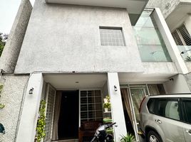 4 Bedroom Villa for sale in Universitas Katolik Indonesia Atma Jaya, Tanah Abang, Mampang Prapatan