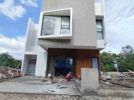 3 Bedroom Villa for sale in 23 Paskal Shopping Center, Andir, Sukajadi