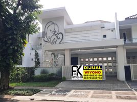 4 Bedroom House for sale in Wiyung, Surabaya, Wiyung