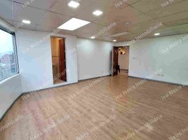 42 SqM Office for rent in Calderón Park, Cuenca, Cuenca, Cuenca