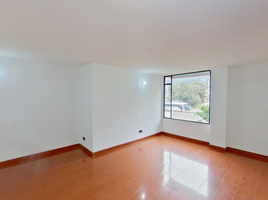 2 Habitación Apartamento en venta en Centro Comercial La Querencia, Bogotá, Bogotá