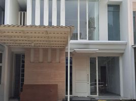 4 Bedroom House for sale in East Jawa, Sukolilo, Surabaya, East Jawa