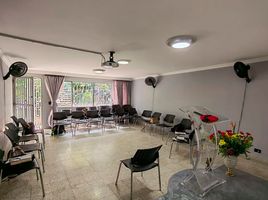 160 SqM Office for sale in Bare Foot Park (Parque de los Pies Descalzos), Medellin, Medellin