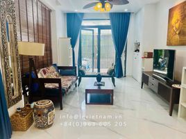 6 Schlafzimmer Villa zu vermieten in Phuoc Long B, District 9, Phuoc Long B