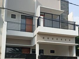 4 Kamar Rumah for sale in Bekasi Selatan, Bekasi, Bekasi Selatan