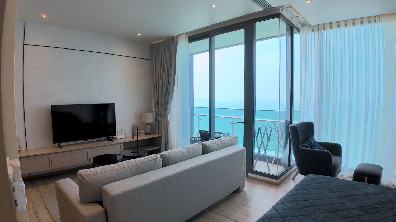 1 Bedroom Apartment For Rent At Arom Wongamat