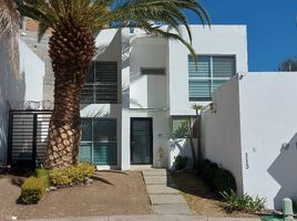 구아나후토PropertyTypeNameBedroom, 레온, 구아나후토