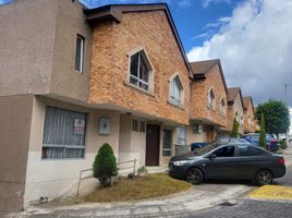  Villa for sale in Basilica of the National Vow, Quito, Quito, Quito