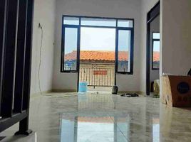 3 Bedroom Villa for sale in Bekasi Barat, Bekasi, Bekasi Barat