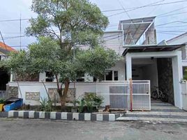  House for sale in Gayungan, Surabaya, Gayungan