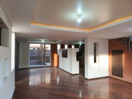 3 Habitación Casa en venta en Ambato, Tungurahua, Izamba, Ambato