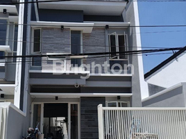 4 Habitación Villa en venta en Rungkut, East Jawa, Rungkut