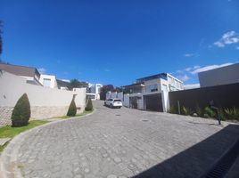 3 Habitación Casa en venta en Nayon, Quito, Nayon