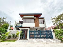 5 Bedroom Villa for sale in Las Pinas City, Southern District, Las Pinas City