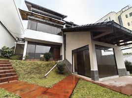  House for sale in Bicentenario Park, Quito, Quito, Quito