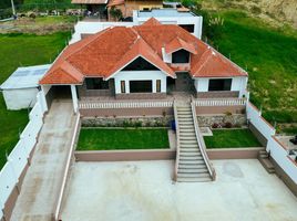 4 Bedroom Villa for sale in Llacao, Cuenca, Llacao