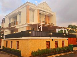 5 Bedroom House for sale in Duren Sawit, Jakarta Timur, Duren Sawit