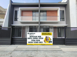 4 Bedroom House for sale in East Jawa, Rungkut, Surabaya, East Jawa