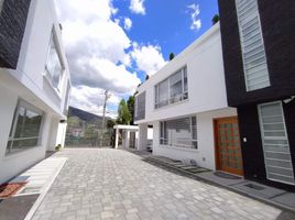 3 Bedroom House for sale in Alangasi, Quito, Alangasi