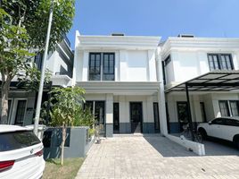 4 Schlafzimmer Haus zu verkaufen in Wiyung, East Jawa, Wiyung