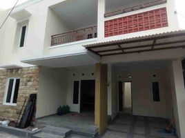 4 침실 주택을(를) Depok, 슬레먼에서 판매합니다., Depok